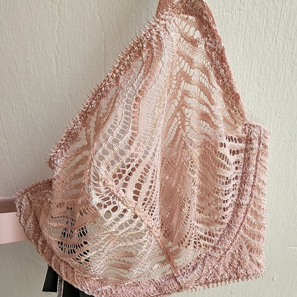 VICTORIA'S SECRET Unlined Zebra Lace Demi Bra, Color Demure Pink, Size 32D, NEW - Picture 3 of 4